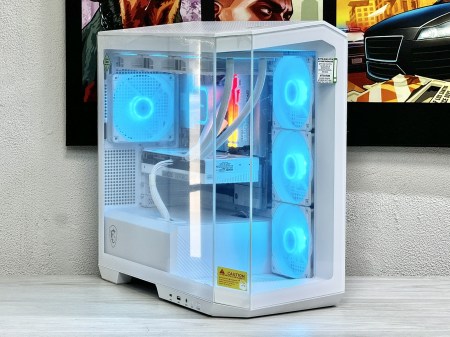AMD Ryzen 7 7800X3D9